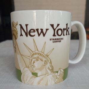 Starbucks New York Icon Series 16oz Coffee Mug. No chips, cracks, or stains